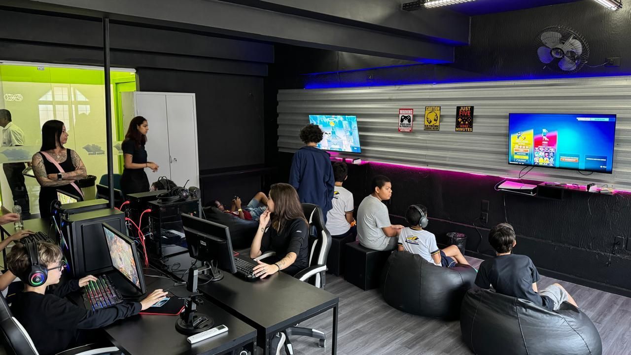 Colégio Dona Clara inaugura espaço gamer em Belo Horizonte