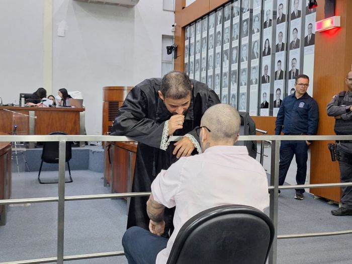 Alef Teixeira de Souza durante seu julgamento