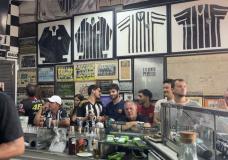 Registros da 'despedida' do Bar do Salomão da tradicional esquina do bairro Serra