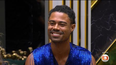 Breno vai cumprir exílio