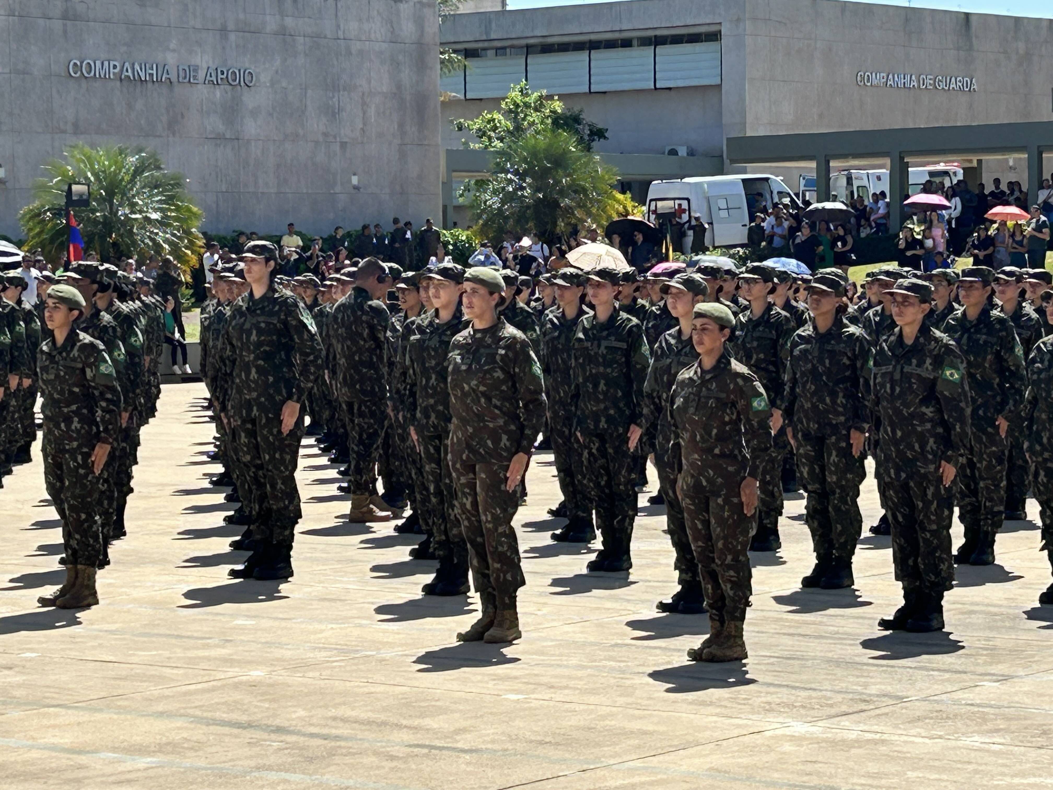 Forças Armadas incorporam mulheres ao serviço militar inicial pela 1ª vez