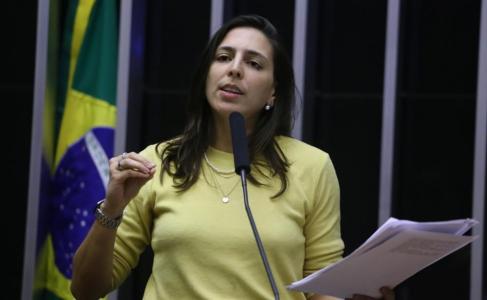 Quem é Natália Bonavides, que disputa o segundo turno em Natal | CNN Brasil