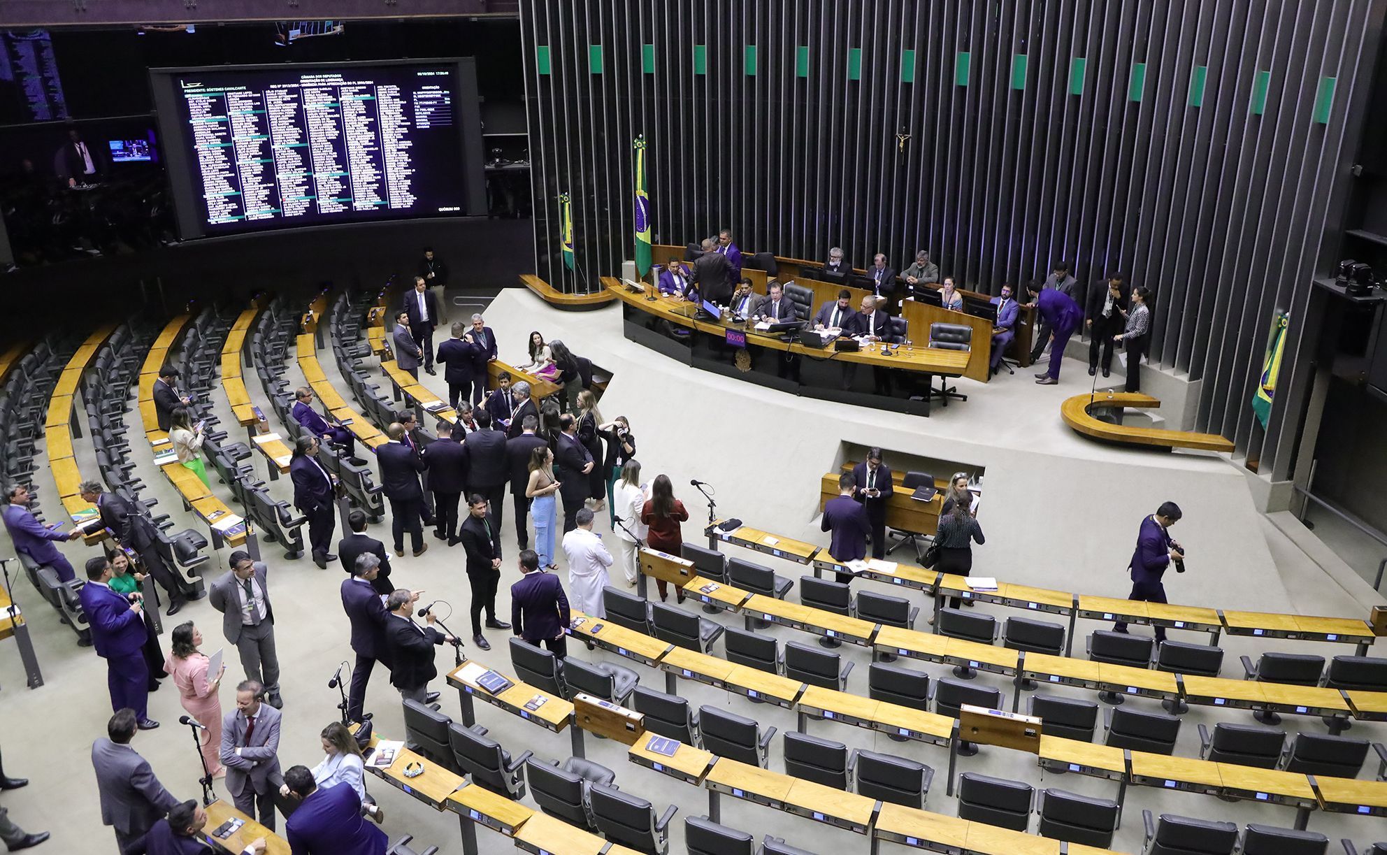 Câmara aprova acordo de cooperação espacial entre Brasil e Venezuela