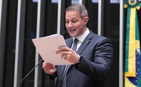 O relator da proposta do governo Lula foi o deputado do PL-SP, Guilherme Derrite