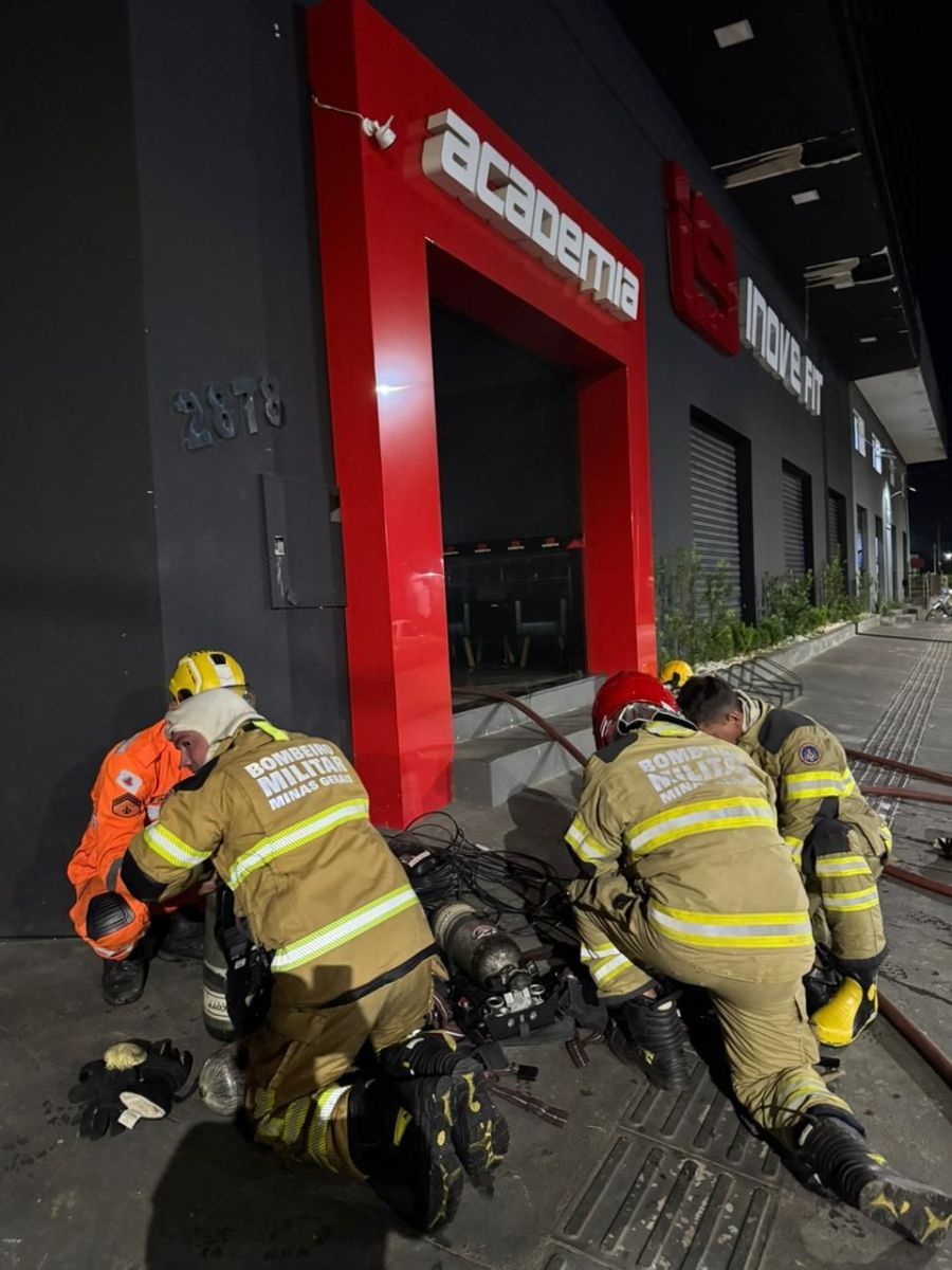 Incêndio atinge academia em Montes Claros nesta sexta-feira (20)