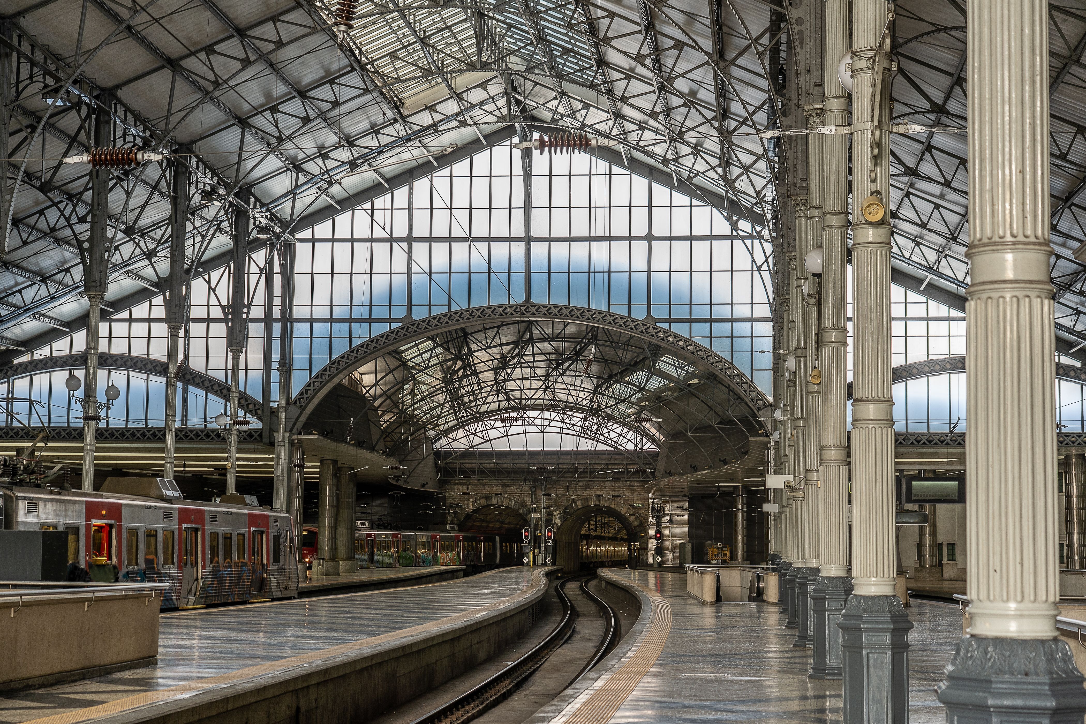Vírus Marburg: estação de trem na Alemanha é interditada por causa de passageiros com suspeita da doença