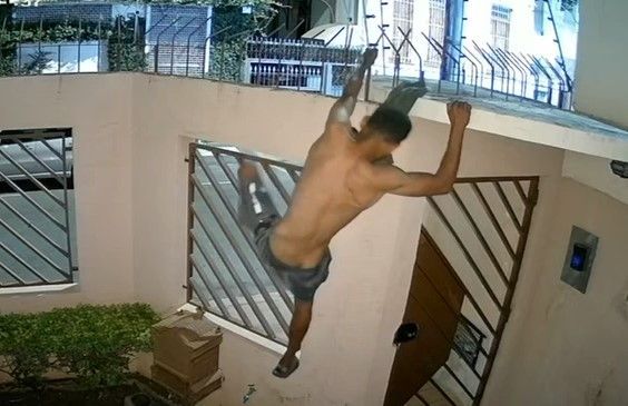 Vídeo: prédio do bairro Floresta é invadido quatro vezes em dez dias