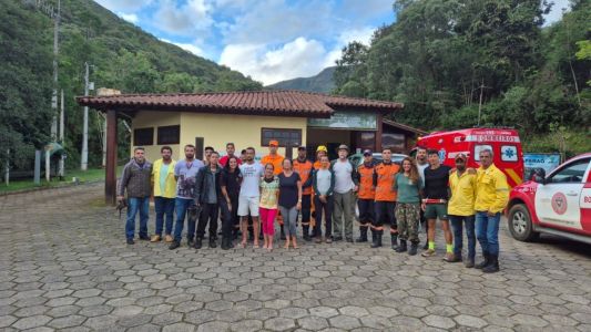 Bombeiros encontram irmãos desaparecidos na Serra do Caparaó