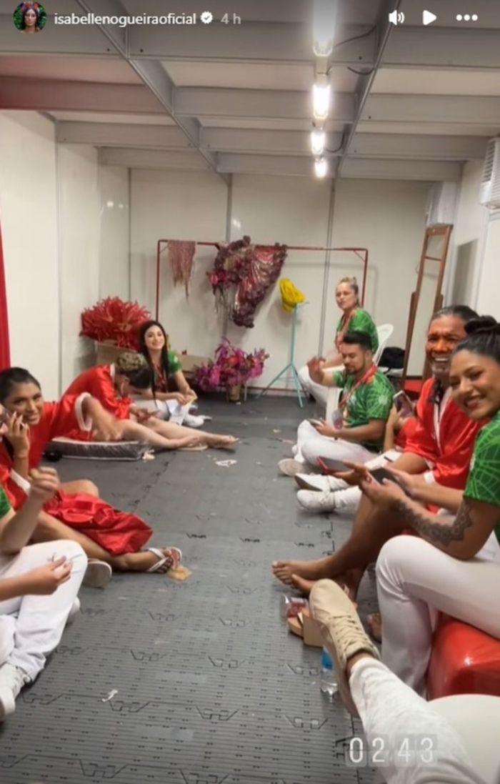 Boi Garantido em Parintins: ex-bbb Isabelle se transforma em onça e lembra Paolla Oliveira.