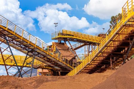 Minério de Sarzedo tem caminho pavimentado para o Oriente Médio