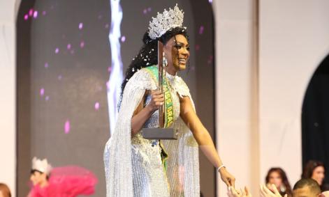 Jade Hwskaier foi eleita a Miss Brasil Gay 2025
