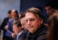 Filhos, aliados e defesa criticam prazo para prisão domiciliar de Bolsonaro