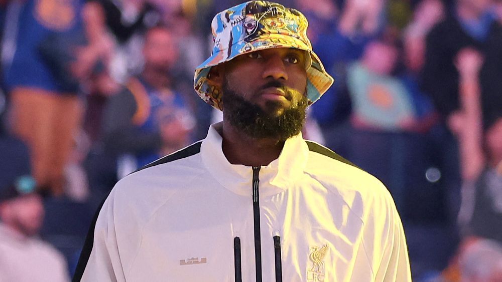 LeBron detona arbitragem da final da WNBA em lance polêmico: 'Não foi falta'