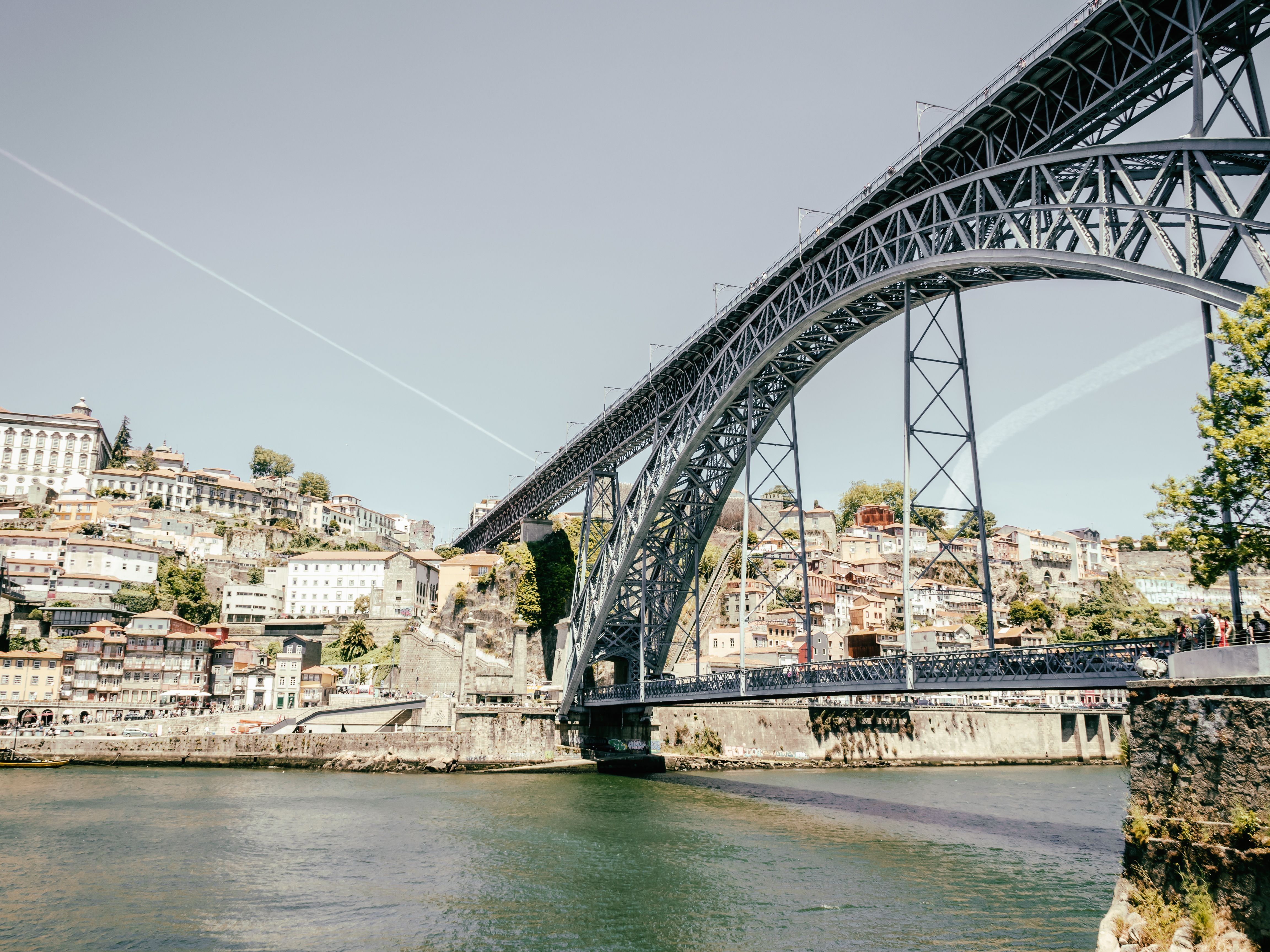 Brasileira desaparecida em Portugal é encontrada e relata desentendimento com pai