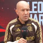 Jardim comenta estilo de jogo no Flamengo, cita Filipe Luís e fala em correções