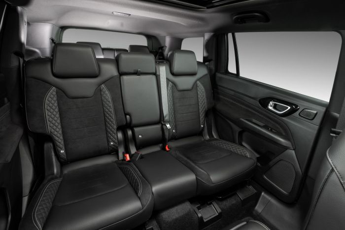 Jeep Commander Blackhawk