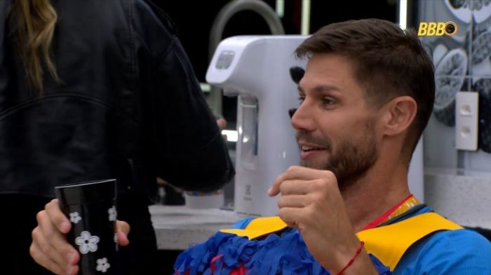 Jonas em briga com Juliano 
