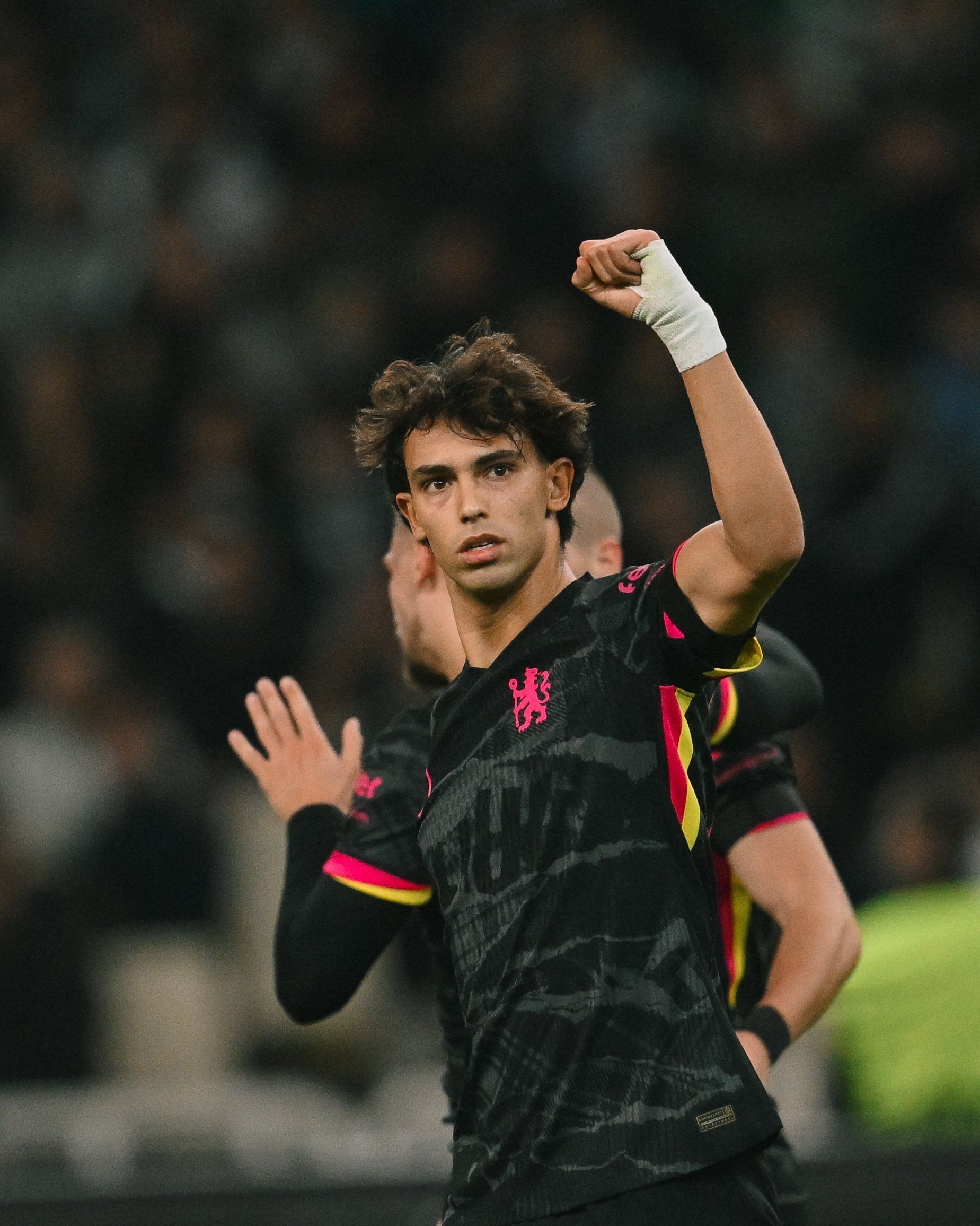 Chelsea atropela o Panathinaikos fora de casa e segue 100% na Conference League