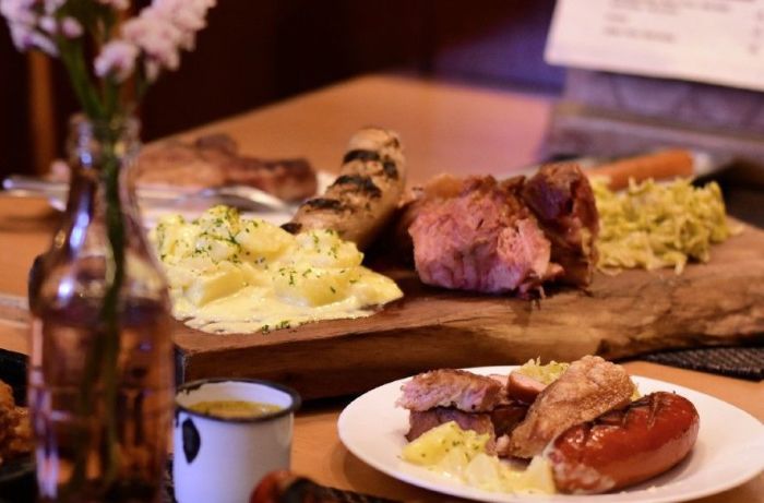Comida alemã do Tip Top caiu no gosto dos mineiros 