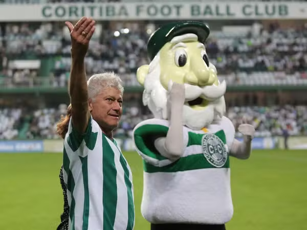Morre Joel Mendes, ex-goleiro de Santos, Coritiba, Bahia e Vitória, aos 78 anos