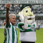 Morre Joel Mendes, ex-goleiro de Santos, Coritiba, Bahia e Vitória, aos 78 anos