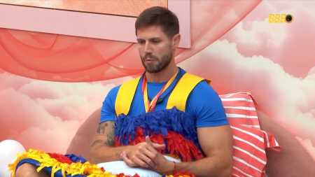 Jonas se isolou dos participantes após discussão