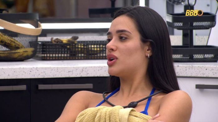 Jordana conversa com Cowboy