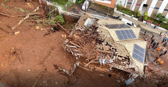 Até o momento 15 pessoas morreram em razão das fortes chuvas em Juiz de Fora