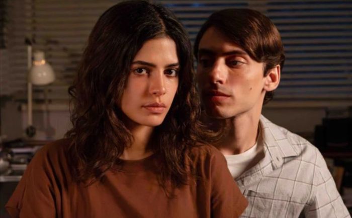 Julia Dalavia e Jaffar Bambirra em 'Dias Perfeitos'