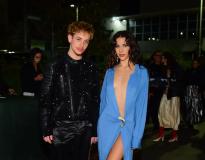 Famosos marcam presença em festa de Bruna Marquezine