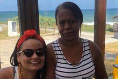 Jullie com a família