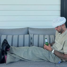 Justin publicou uma foto com a canção "Águas de Março", de Tom Jobim e Elis Regina