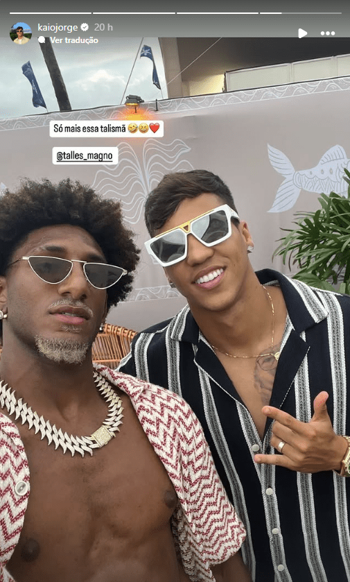 Kaio Jorge, do Cruzeiro, e Talles Magno, do Corinthians, em festa em Porto de Galinhas