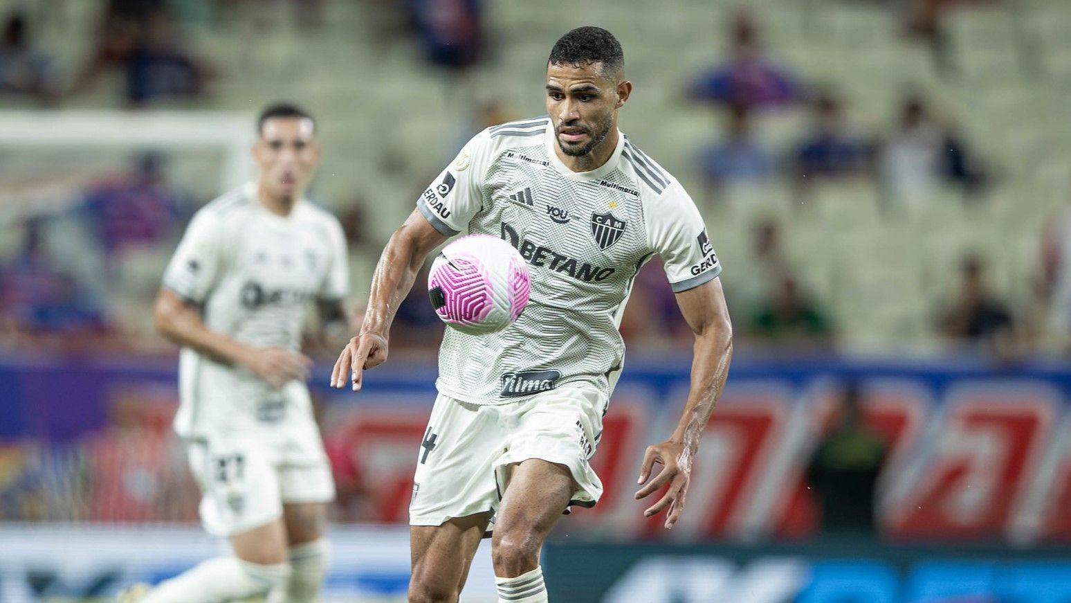 Alan Kardec revela ‘orgulho’ do Atlético por empate com Fortaleza no Castelão