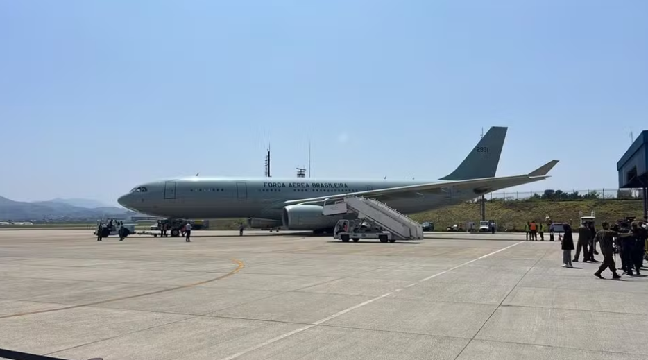 Após susto em voo no México, Lula usará avião da FAB para viagem à Rússia