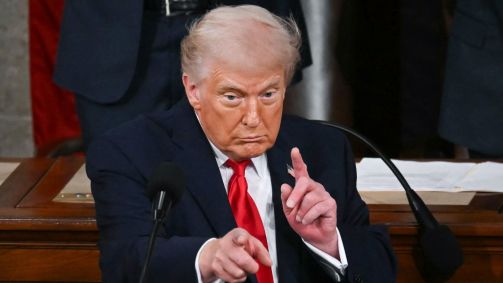 Presidente dos Estados Unidos, Donald Trump, realizou um discurso sobre os feitos do primeiro ano de governo nesta terça-feira (24)