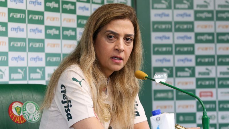 Palmeiras: Leila Pereira proíbe trajes da Mancha Alviverde em clube social