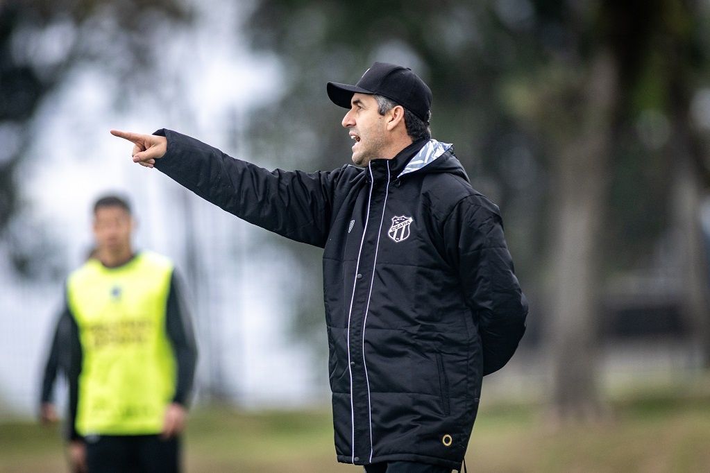 Rodada 'terrível' para o Ceará não desanima Léo Condé pelo acesso à Série A