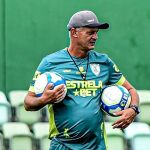 Com dúvidas, América inicia preparação para jogo contra o Amazonas