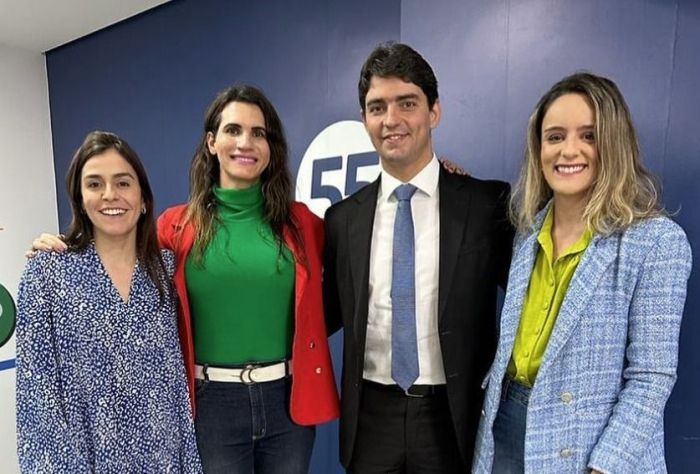Laiz Soares (dir.) é representante do PSD e tem apoio da deputada estadual Lohanna França (PV, esq.)