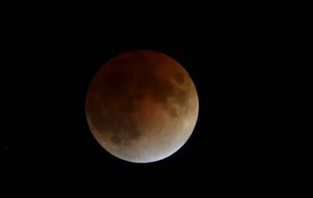 Fenômeno acontece quando há um alinhamento entre a Terra, o sol e a lua