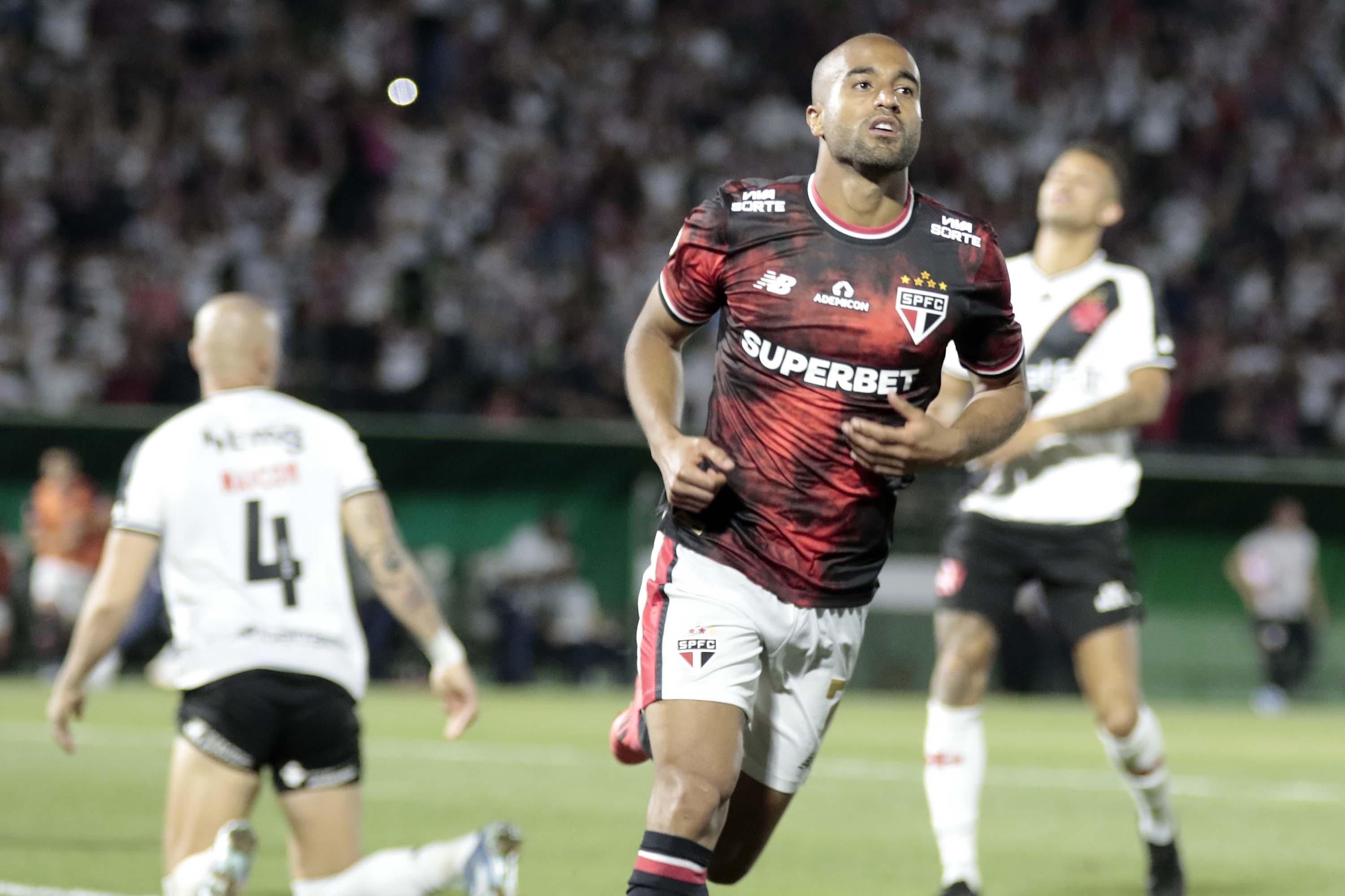 Lucas brilha, São Paulo se recupera e goleia o Vasco no Brasileirão