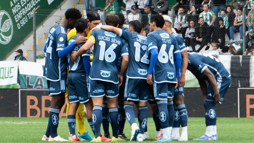 Após lista de dispensa, Cruzeiro analisa futuro de jogadores em fim de contrato