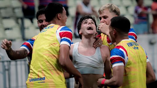 Lucca Prior comemora gol do Fortaleza sobre o Maguary em jogo da Copa do Brasil