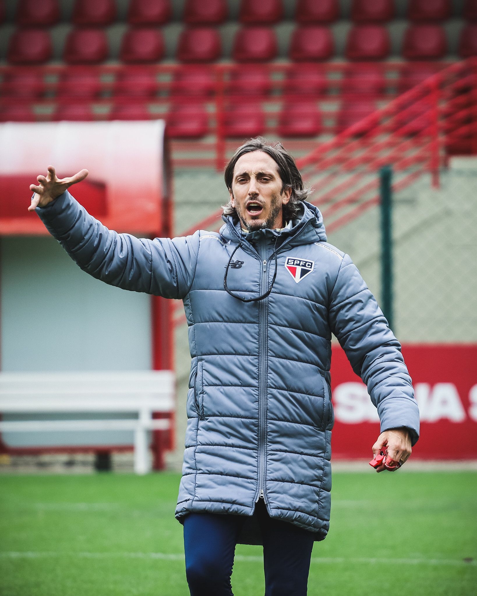 Escalação do São Paulo: Ferreira se recupera, mas Zubeldía tem cinco desfalques