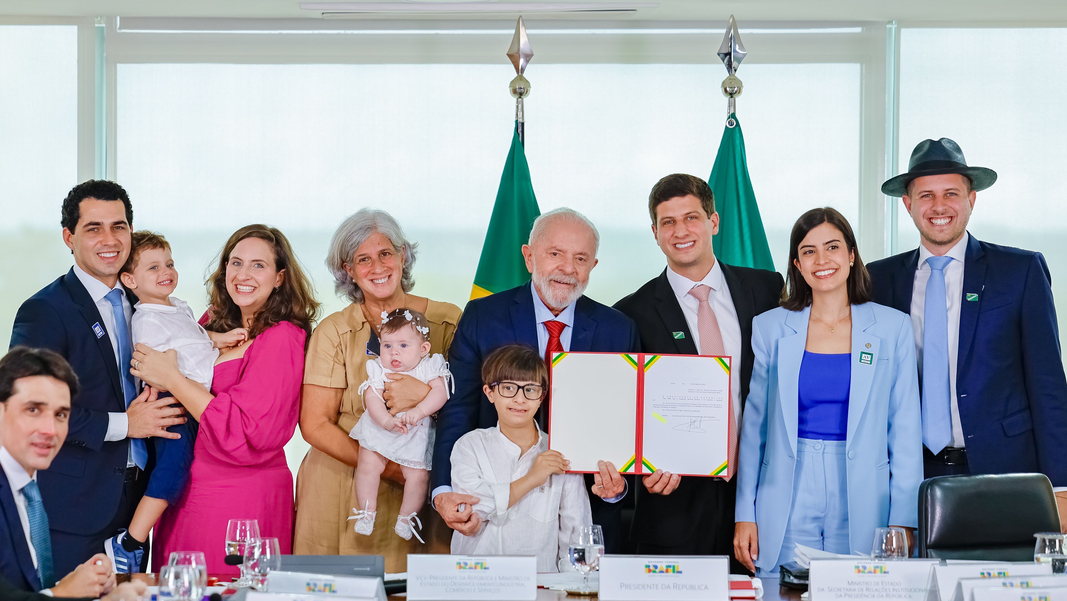 Lula sanciona lei que inclui Eduardo Campos no livro de heróis da pátria