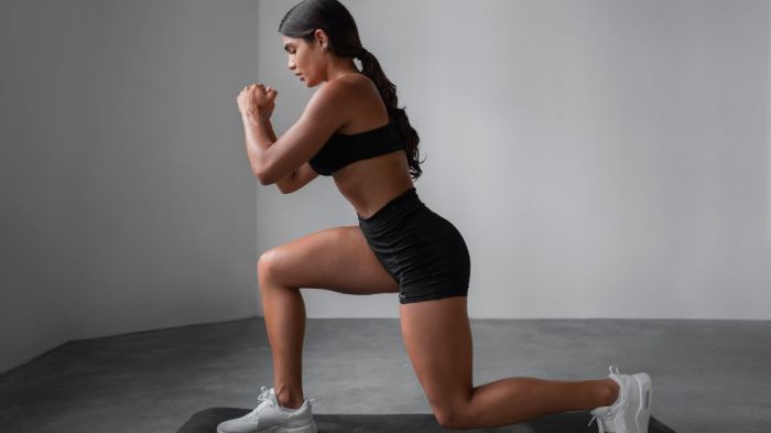 Malhe em casa: exercícios para endurecer pernas e glúteos