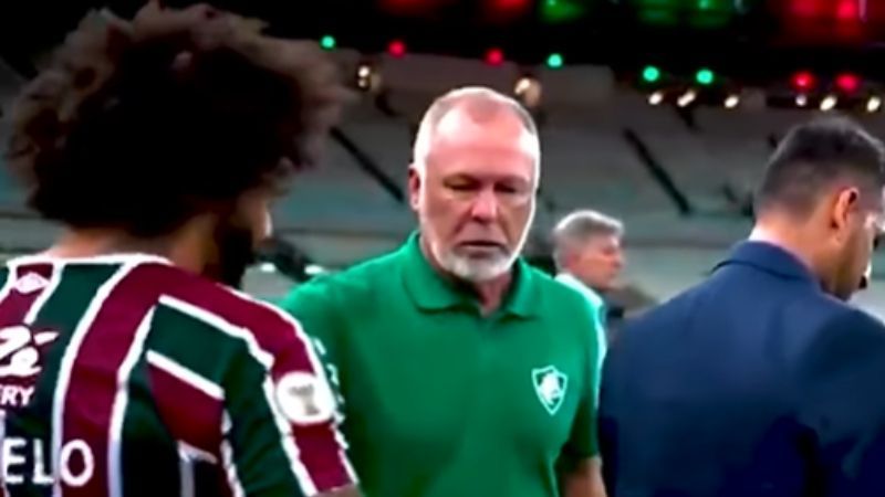 Dublador revela 'diálogo' de 'treta' entre Marcelo e Mano Menezes, do Fluminense; veja