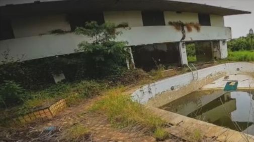Mansão de Hebe ficou abandonada por anos