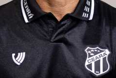 Nova camisa número 3 do Ceará em releitura de 1996